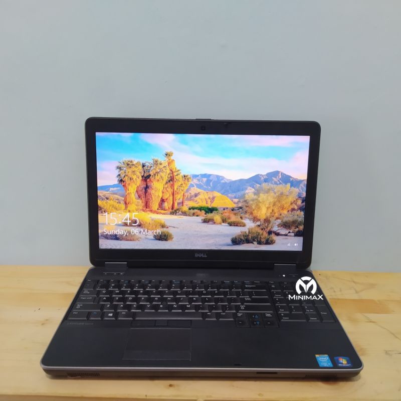 Laptop 4 jutaan core i5 ram 8 GB ssd Layar 15 inch full HD IPS bewning