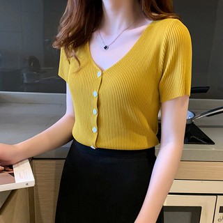  Kaos  T Shirt Casual Wanita  Model Kancing dengan Kerah V  
