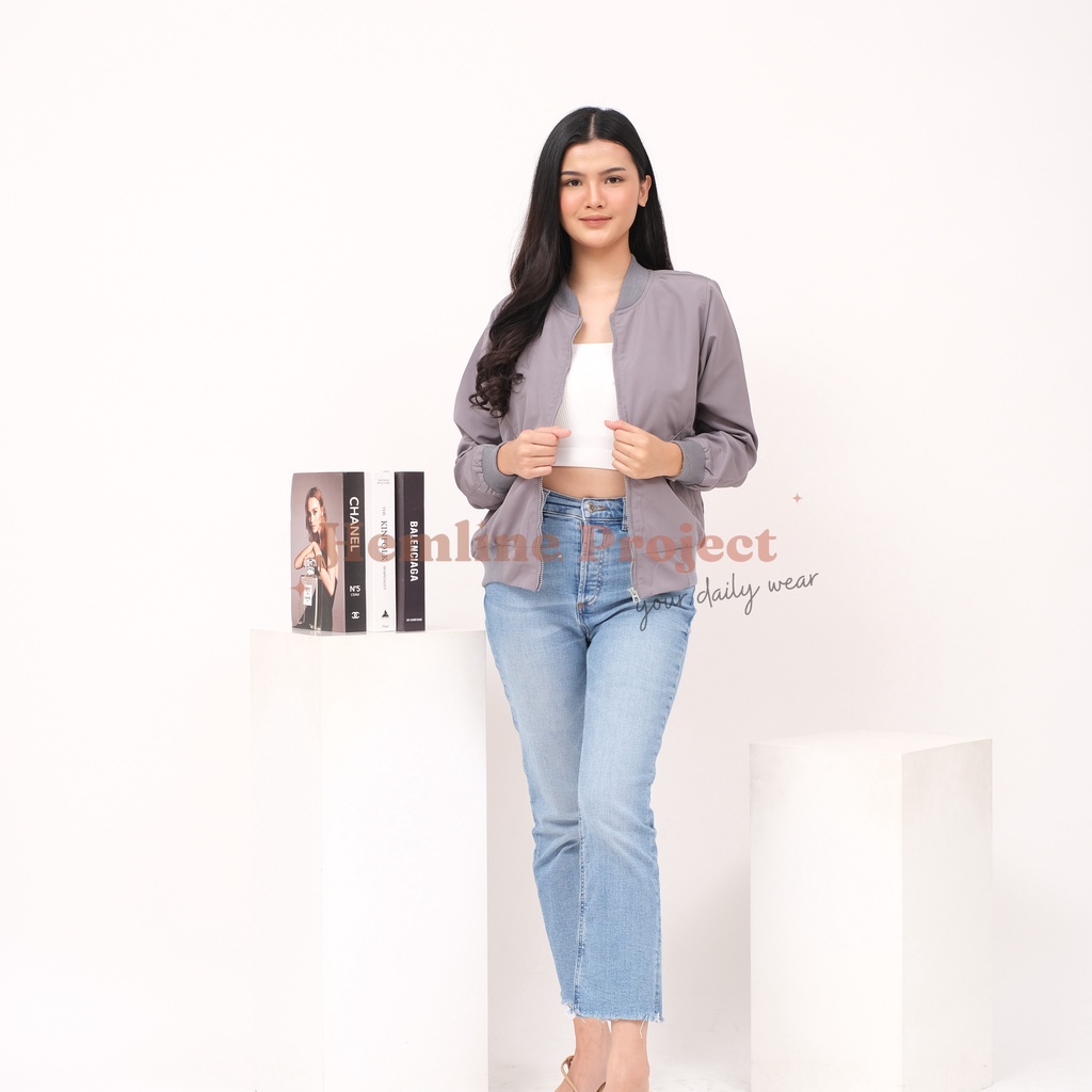 Gania Bomber Jaket Grey - Jaket Parasut Wanita