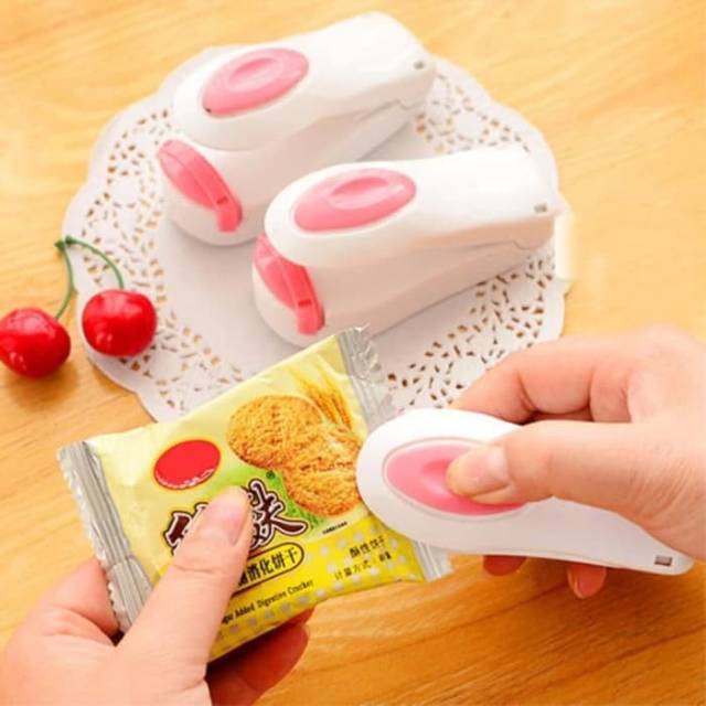 Hand Sealer Mini Perekat Plastik Snack Generasi 2 Dengan Baterai