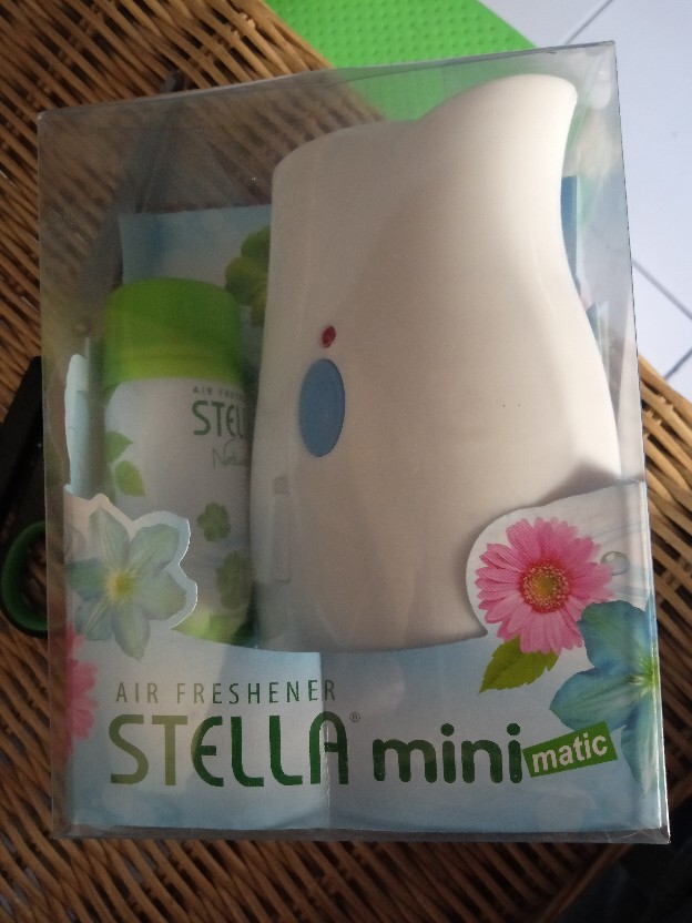 Pengharum Ruangan Stella Matic Termasuk Alat + Refill |segar & Wangi