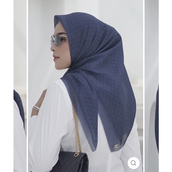 Buttonscarves Tapis Voal Square - OXFORD BLUE