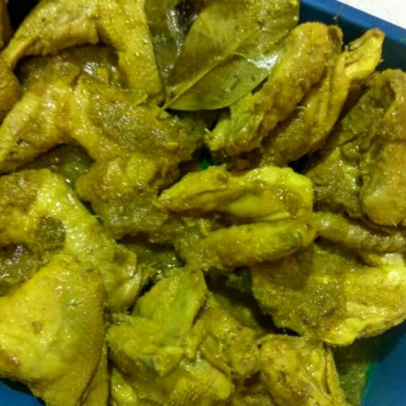 

Ayam Ungkep Goreng Bumbu Kuning