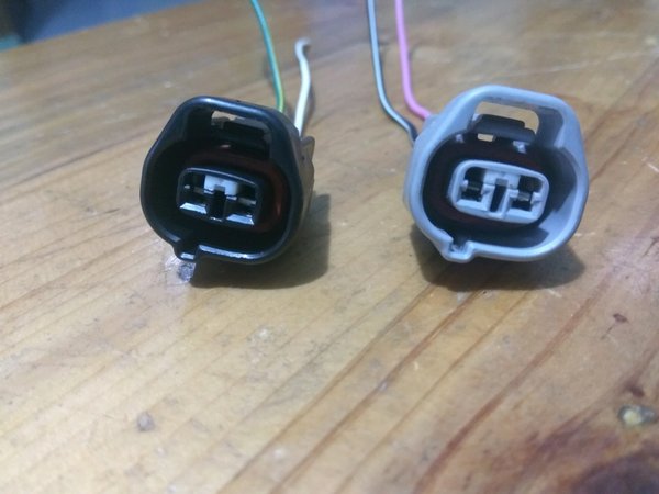 kabel soket-fitting lampu senja-seri depan toyota ayla