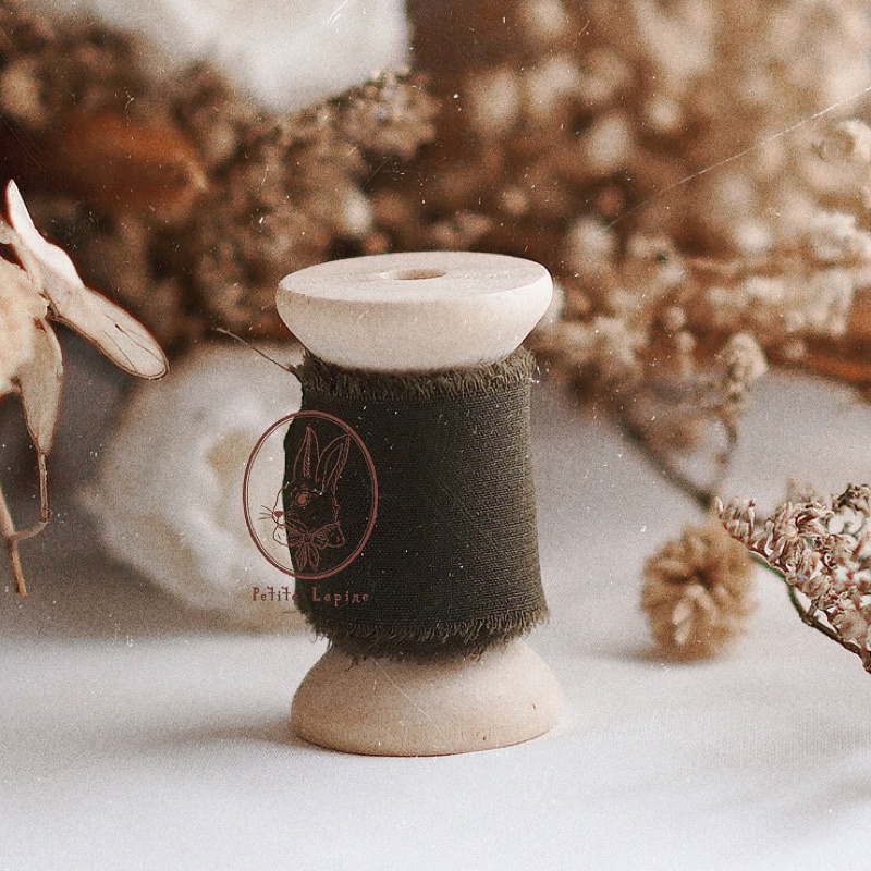 

Silk Ribbon Dark Olive Green *TANPA ROLL KAYU* | Wedding Styling Calligraphy Ribbon | Pita | Dark Olive Green by Petite Lapine