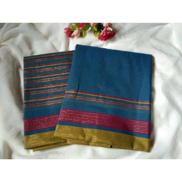 Kain Tenun Khas Jembatan Merah