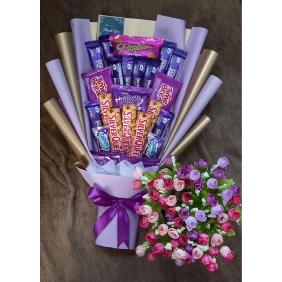 

Ready bucket snack/bucket makanan/kado wisuda/kado ulang tahun/kado valentine