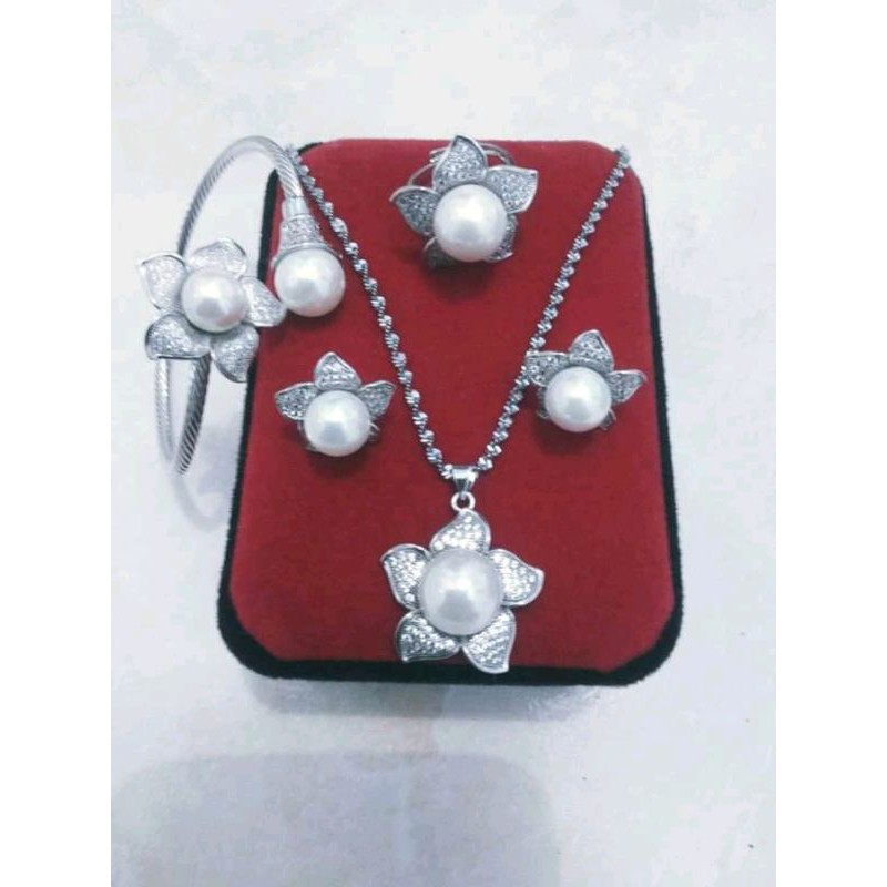 Mutiara lombok|set mutiara lombok|set mutiara air tawar murah|mutiara lombok asli bersertifikat