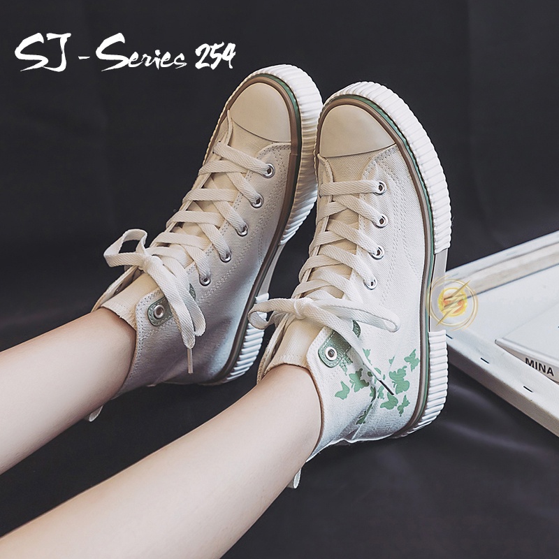 [OOS] (DAPAT 2 PSC TALI SEPATU) Sepatu Sneakers Boots Wanita IVE Motif Trendy Kupu-kupu Kualitas Import Premium - 254