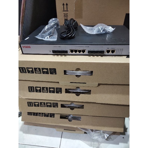 OLT HSGQ E04I 4PORT ( TANPA SFP )