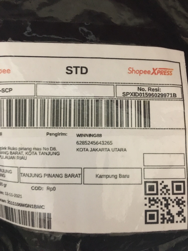 1pc Alat Bantu Pakai Sepatu / Sendok Sepatu Serbaguna