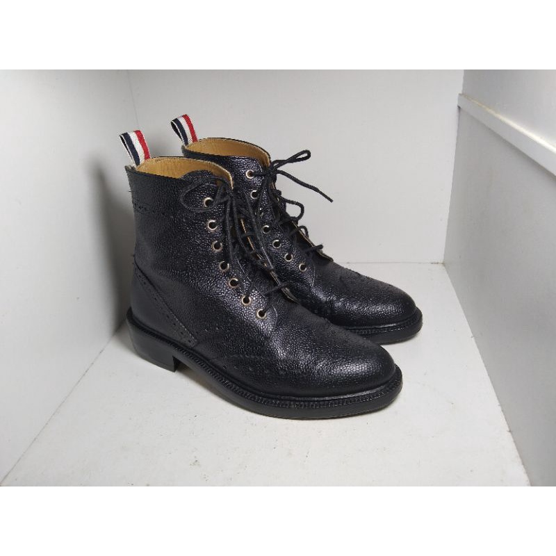 sepatu thom browne