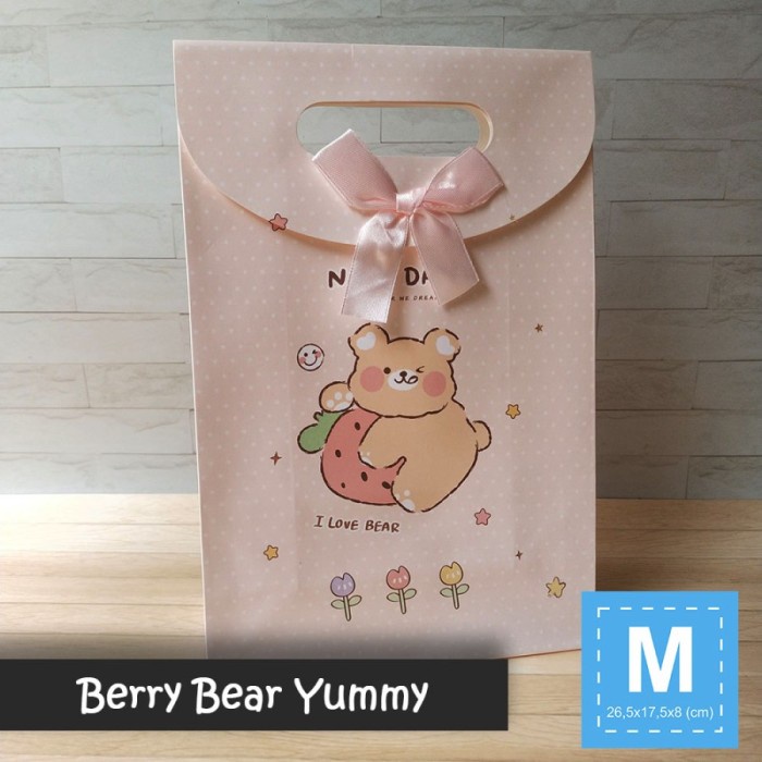 

Paper Bag Pita Motif Ukuran M / Tas Kertas Kado - BERRY BEAR