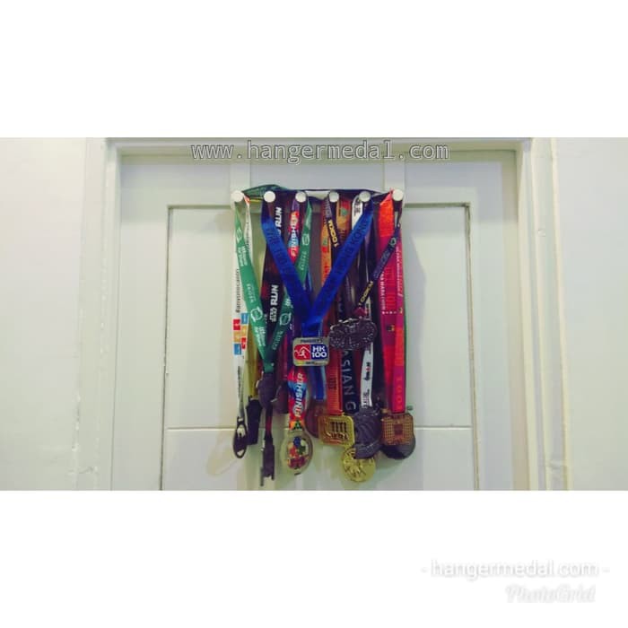 Medal Hanger - Gantungan Medali - Over Door