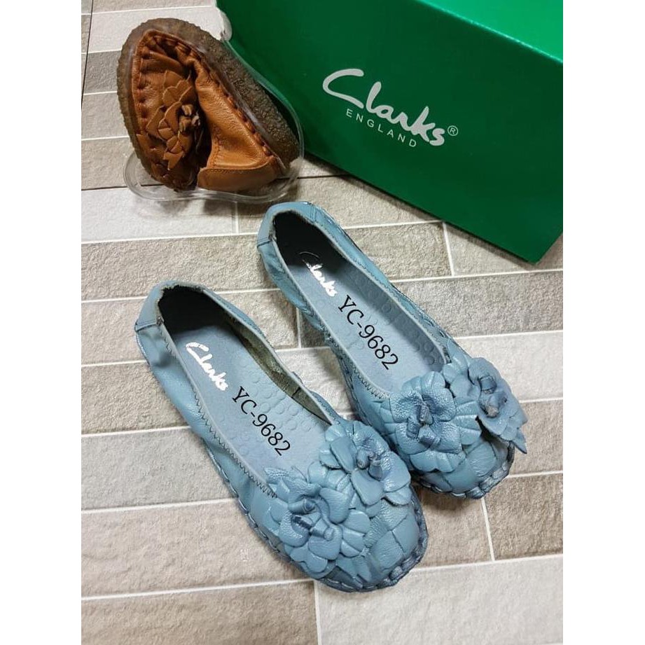 Diskon Sepatu Wanita / Sepatu Kerja Clarks Flat Yc-9682 - Cokelat Muda, 35 Terbaru