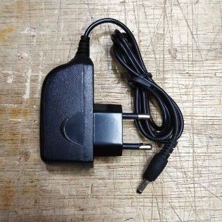 charger travel charger nokia 7210 jadul colokan besar MEREK ORIGINAL , GOKU DAN HK MANTUL MURAH
