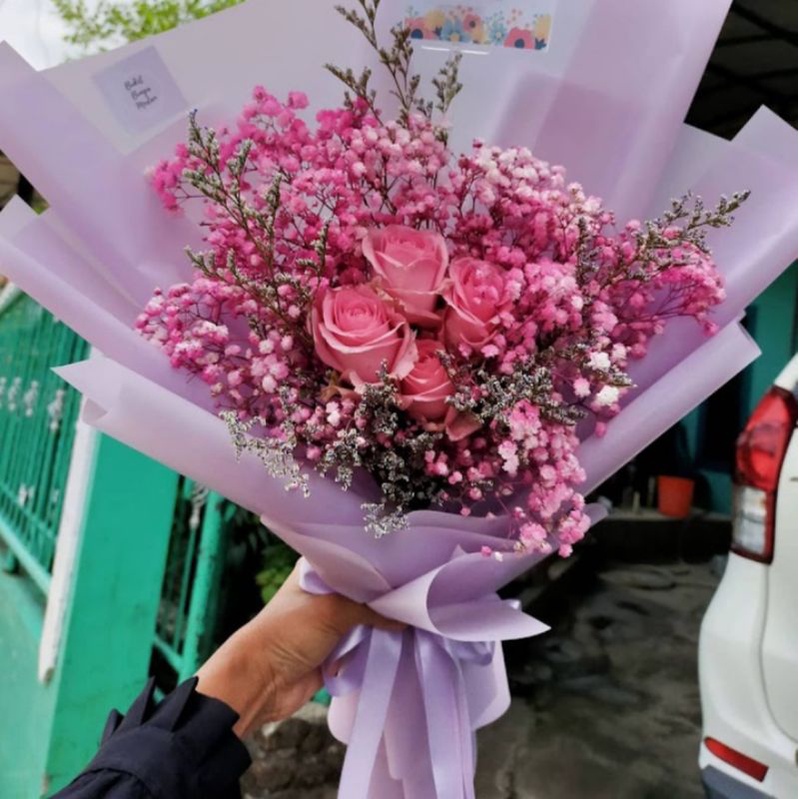 

Area Medan// MoMo Florist// Bucket Bunga Ulang Tahun/Valentine