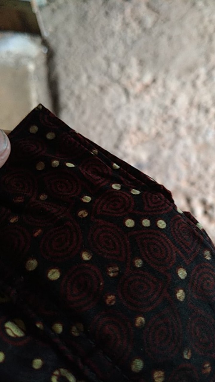 Ayam Nirwana Kemeja Batik Pria Lengan Pendek Hitam Sogan M L Xl