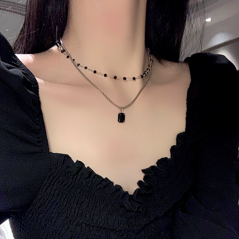 Kalung Manik-Manik Model Double Layer Warna Hitam