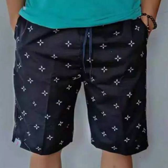 Celana Pendek Motif Kolor Rip Pinggang Karet Hits Bahan Celana Pendek Motif Kolor Rip Pinggang Karet Hits Bahan