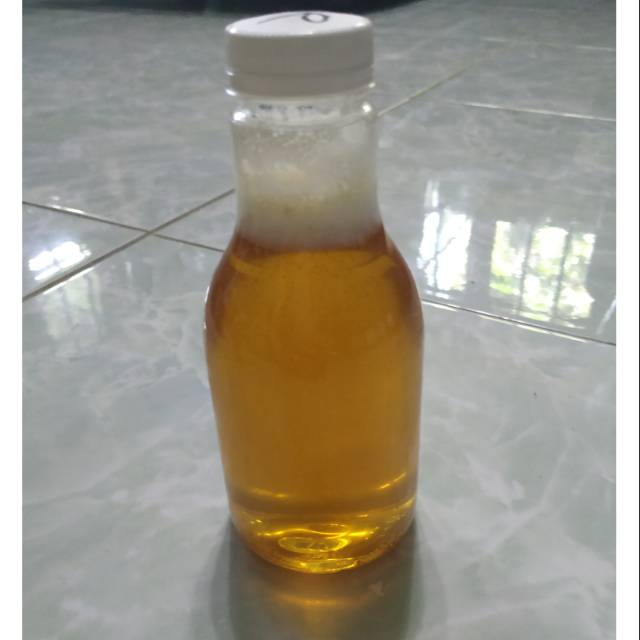 

Madu Randu Asli. Dari Ternak Nektar Bunga Randu. Berat Bersih 340gram / 250ml.
