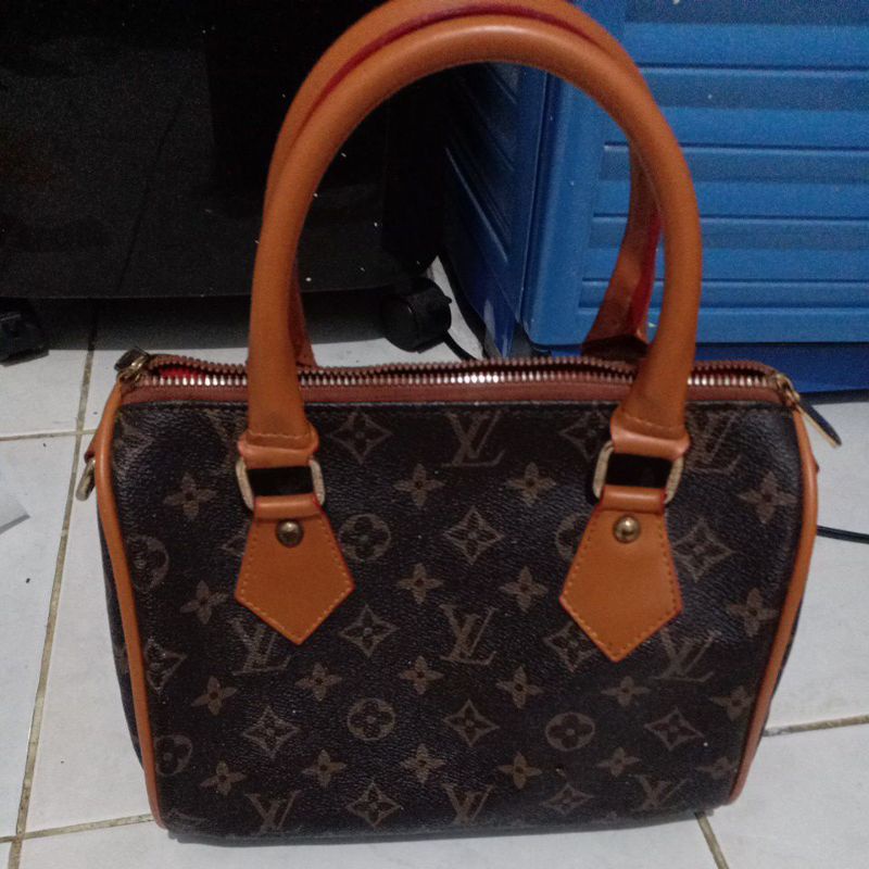 Tas speedy LV Mono bekas