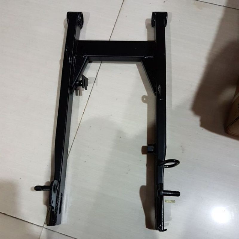 SWING ARM/ FORK +BOSH ARM/FORK SUPRA X 125 DISK BLACK