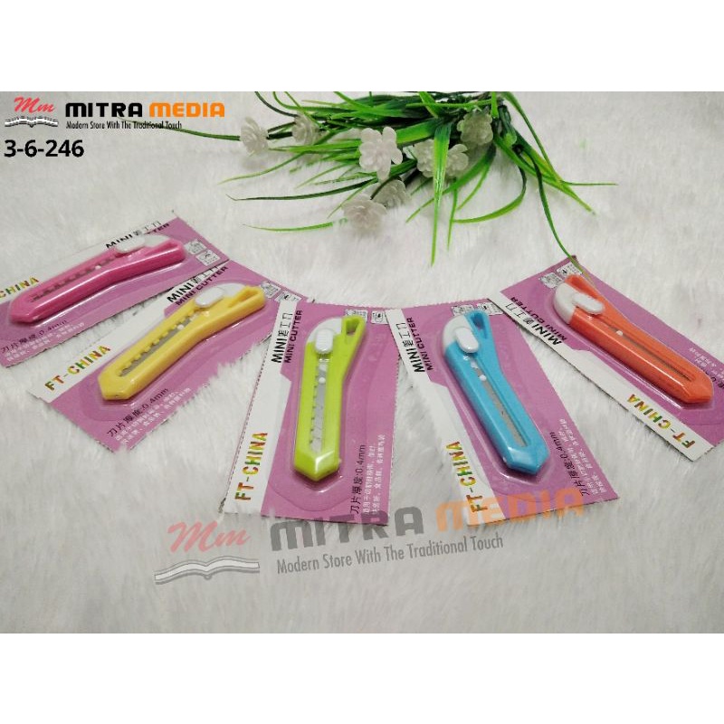 

CUTTER MINI WARNA ANAK SEKOLAH MURAH