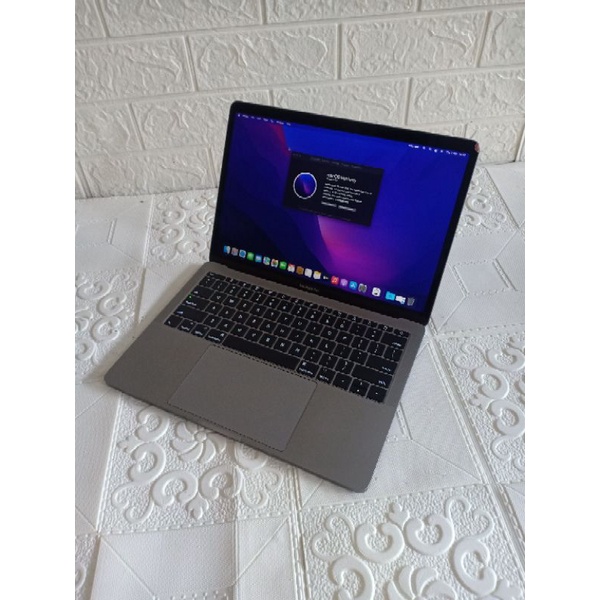 MACBOOK PRO 2017 CTO CORE i7 RAM 16GB SSD 512GB MULUS RETINA GARANSI