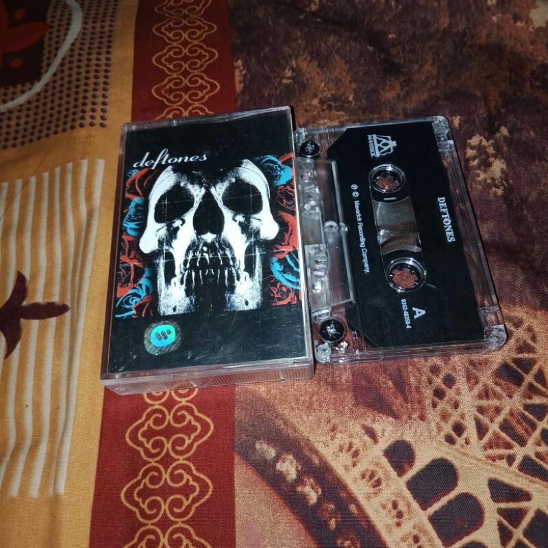 Kaset Pita:Deftones