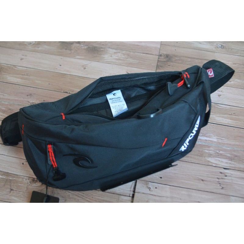 TAS RIPCURL TAS SELEMPANG RIPCURL WAISTBAG RIPCURL LOGO BESI