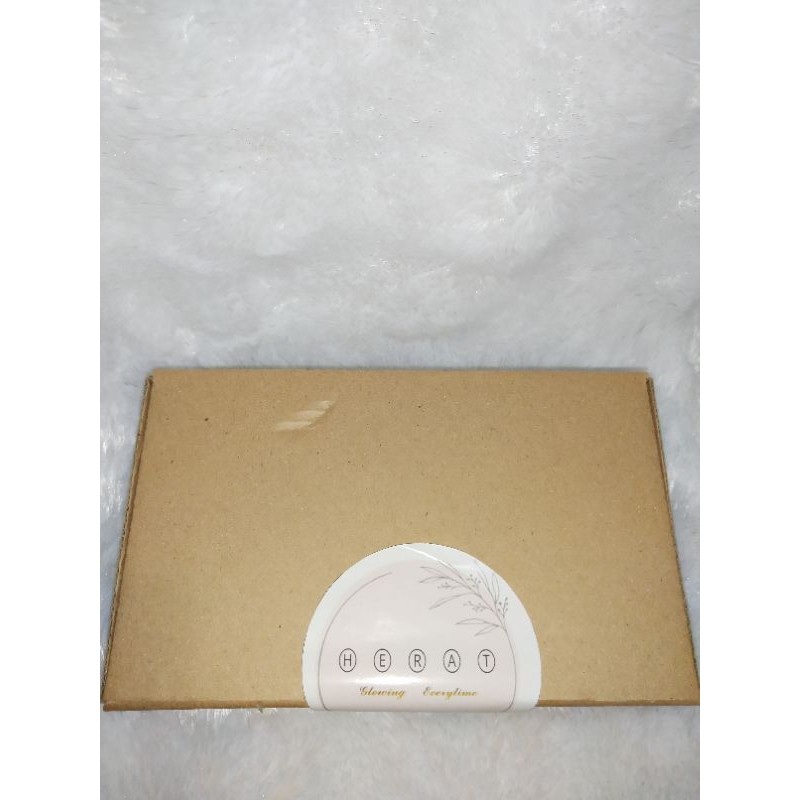 

Kardus packing facemist saffron