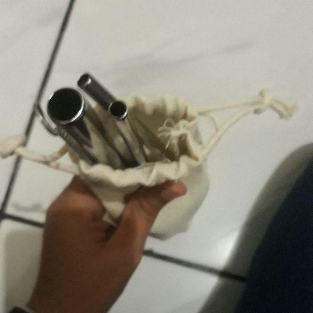 Sedotan Stainless Straw Warna Bubble , Sikat , Dan Pouch Set 5 Pcs