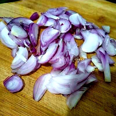 

Bawang Iris Merah 250 gram
