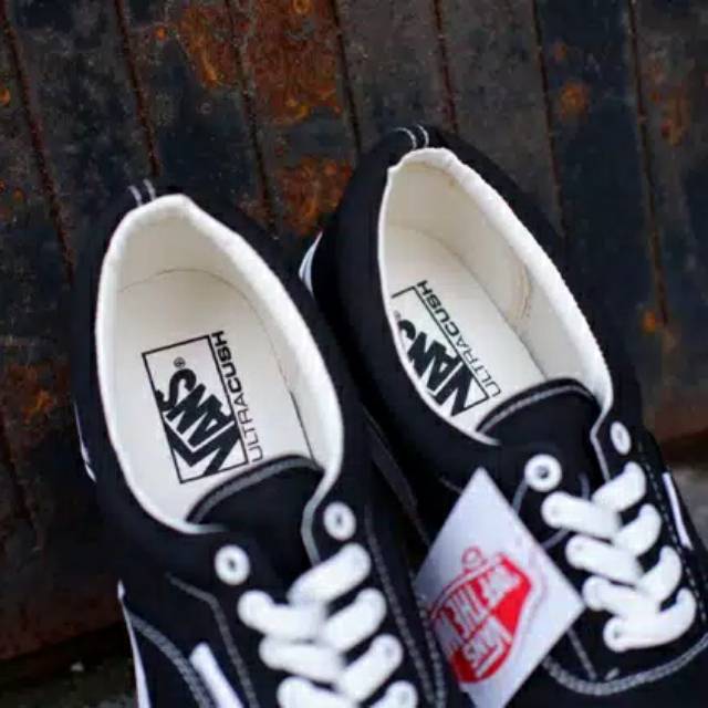 VANS ERA BLACK WHITE JAPAN MARKET