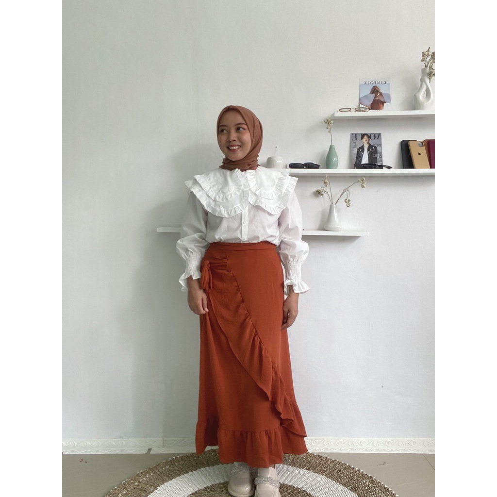 Leora Skirt - Wearing BENA