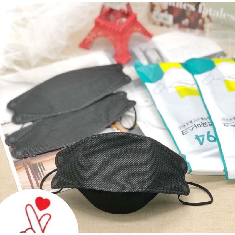 Masker Kf94 isi 50pcs 4ply High Quality Bahan Nyaman dan Lembut Semarang-KF94 ISI 50 HITAM