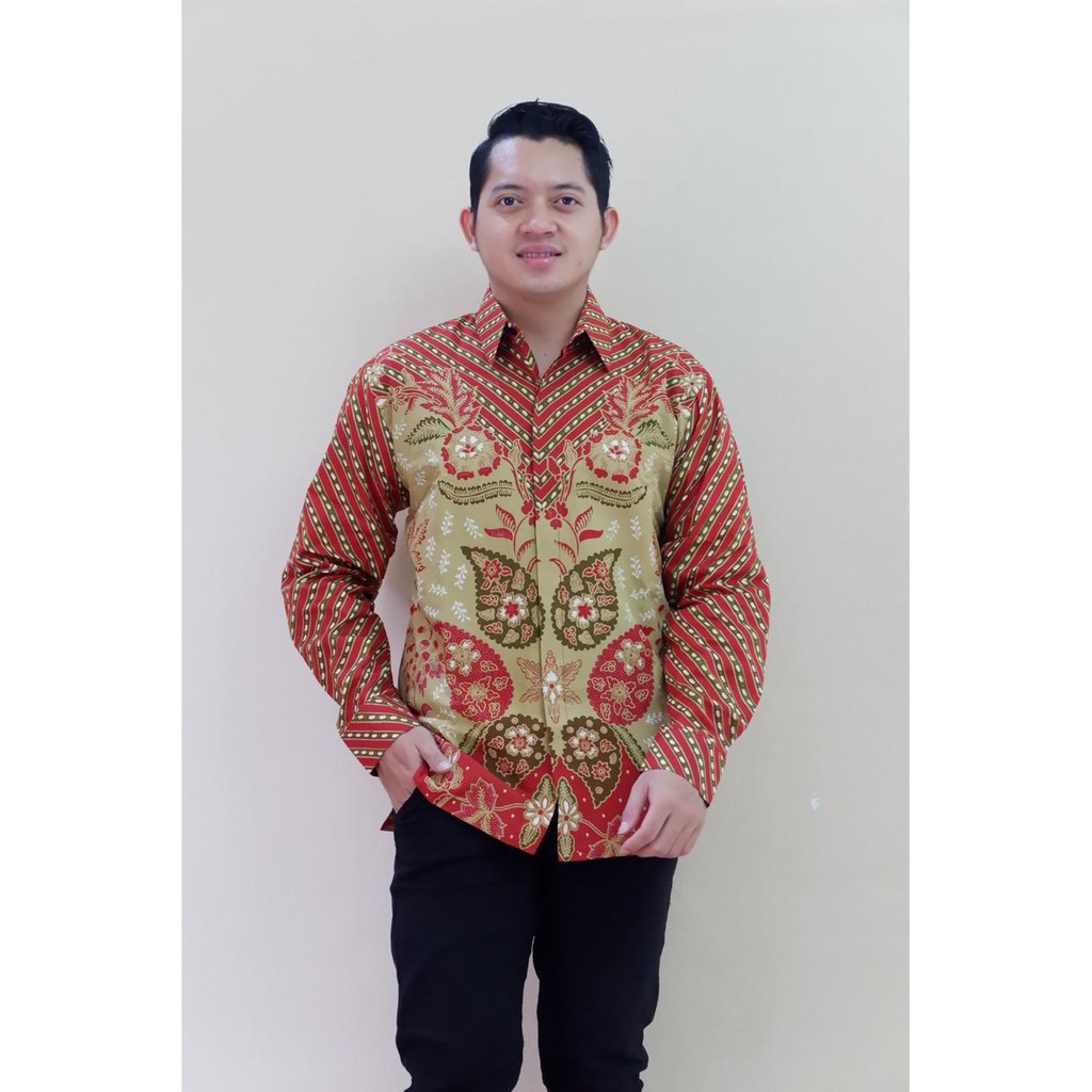 Atasan MODERN Proboseto KEMEJA BAJU BATIK PRIA SOLO LENGAN PANJANG FULL FURING Mahesa Hanung PRABU KUNING MERAK PUTIH NGOPI HITAM PEKSI LAWASAN BASHUDARA WULU GADING VIJAY 2 JIWAMUDA  UWER MERAK SIDOMUKTI SOGAN PROBOSETO BATIK SOLO AMANAH BATIKSOLOAMANAH