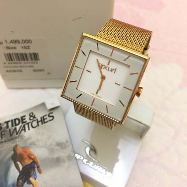 Jam tangan wanita Ripcurl