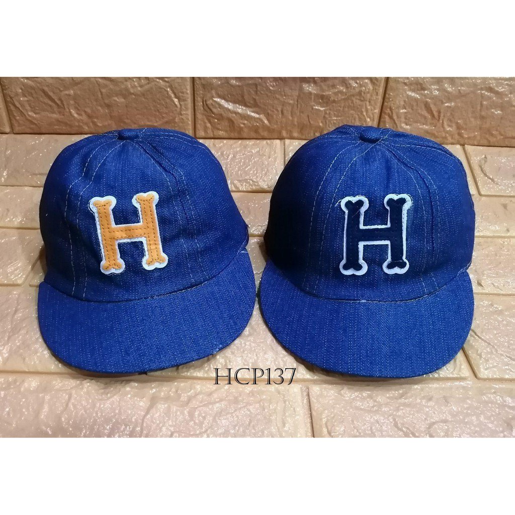 Topi huruf H anak umur 1 2 3 4 tahun Keren bagus