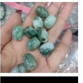 liontin Batu Giok Oval