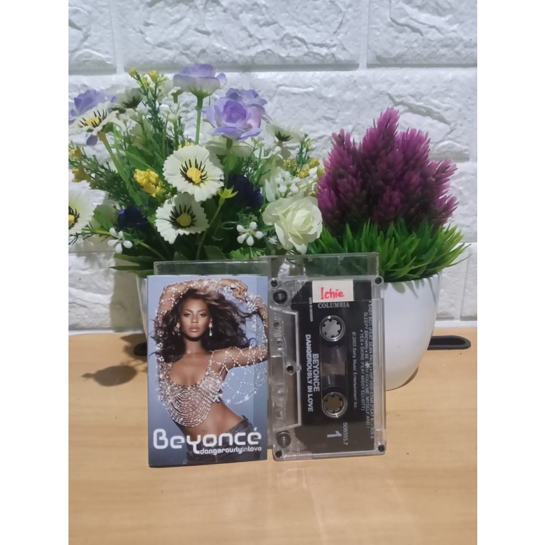 KASET BEYONCE - DANGEROSL IN LOVE