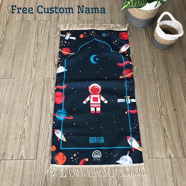 Sajadah Anak Premium Grade Gratis Custom Nama,  Anti slip, bisa Lapis Busa (Tebal dan empuk), Full Printed motif Lucu-AstroSpace
