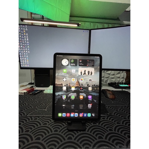 IPAD PRO 2020 11inch 128GB Wi-fi only+ LOGITECH FOLIO TOUCH