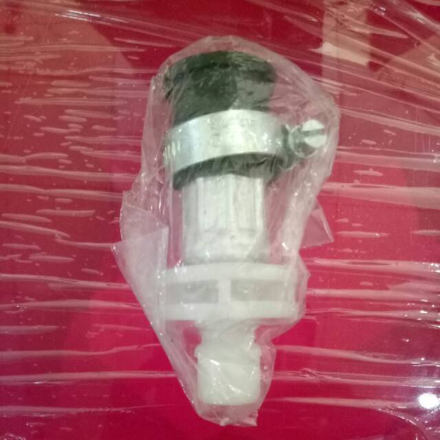 Sambungan kran air ke mesin cuci lengkap klemping