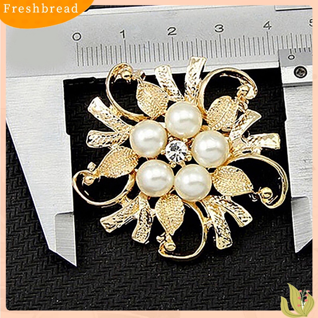 [ TERLARIS]Women Breastpin Elegant No Deformation Flower Rhinestone Faux Pearl Brooch Pin for Party Dating