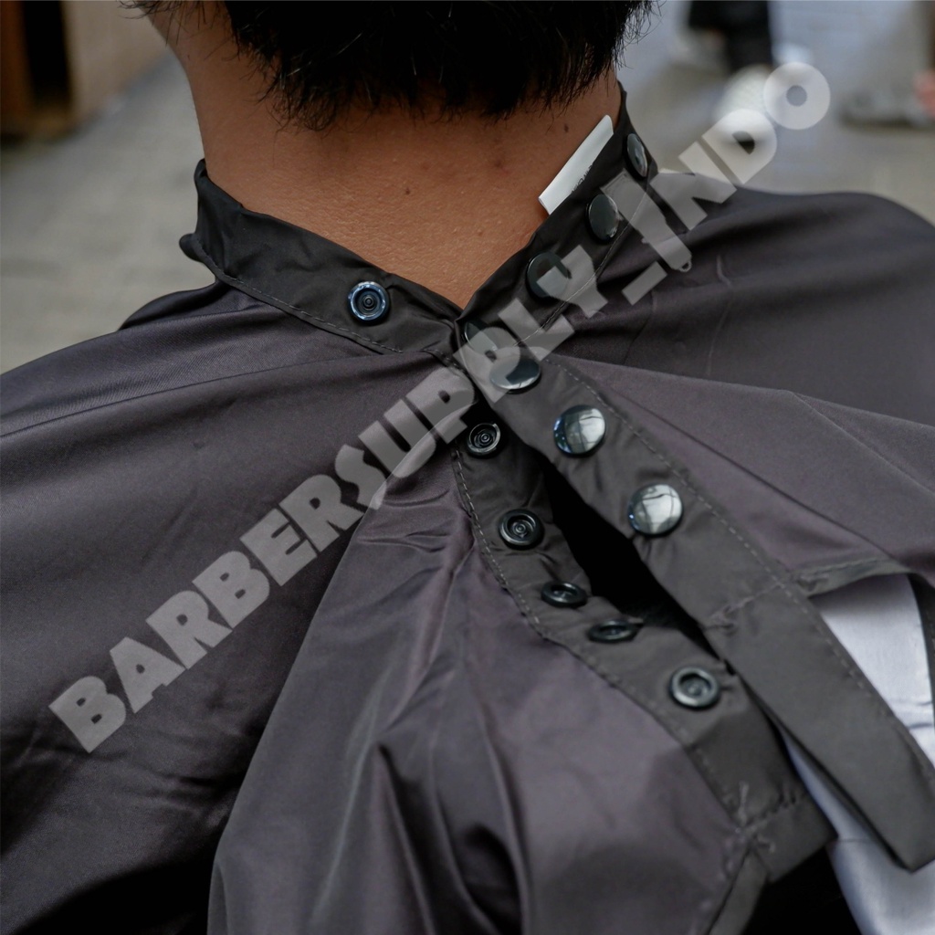 Uppercut Deluxe Barber Cape Black / Kip Barber / Kep Potong Rambut