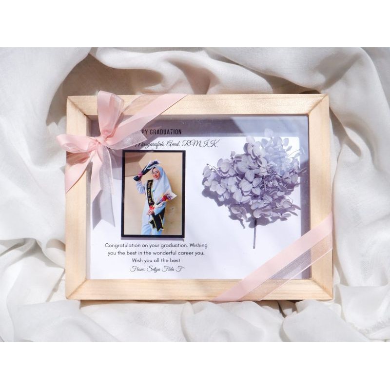 GIFT WISUDA LUCU . CUSTOM  BUNGA KERING UNTUK  WISUDA,ULTA,ANNIVERSARY frame WISUDA/MINI gift/gradua