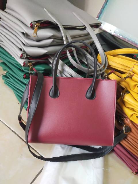 SELIN BAG MAROON / TAS SLEMPANG