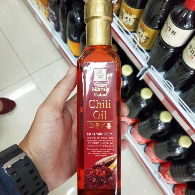 

Termantab] J.S.F Chili Oil 250ml / Minyak Cabe